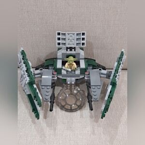 2017 LEGO Star Wars 75168 Yoda's Jedi Starfighter- PLEASE READ